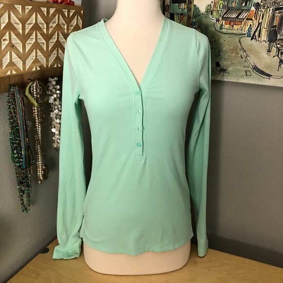 Athleta Uptempo Henley Top - Picture 2 of 12